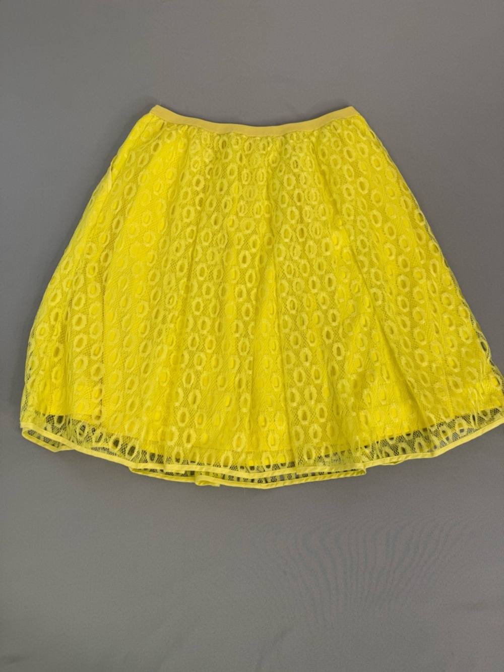 Anthropologie Maeve Yellow Skirt lace Size 4 spring summer excellent condition
